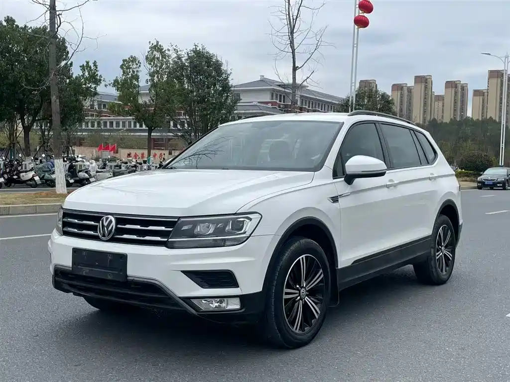 Volkswagen Tiguan L 2019 330TSI Auto 2WD Trend Edition China V фото 24