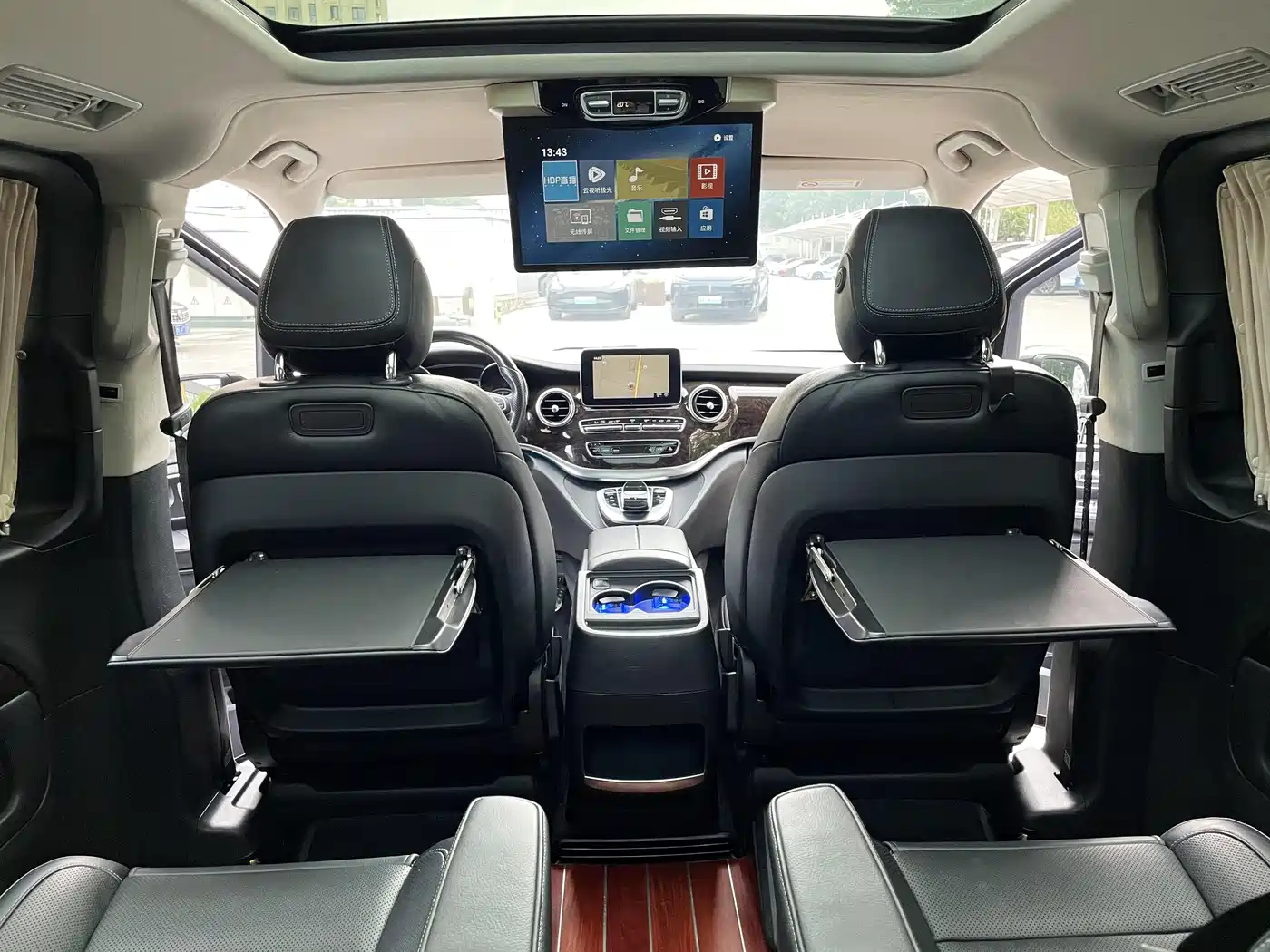Mercedes-Benz V-Class 2018 V 260 Premium Edition China VI фото 5