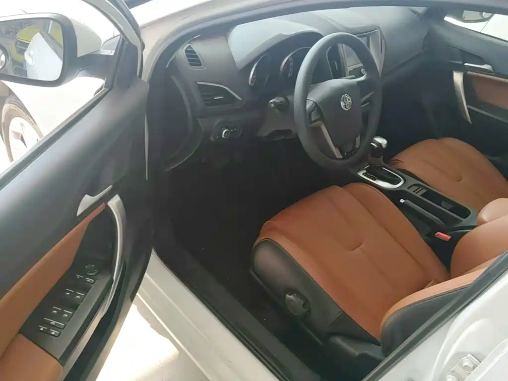 MG GT 2016 2016 Model 1.5L Automatic Premium Luxury Edition
