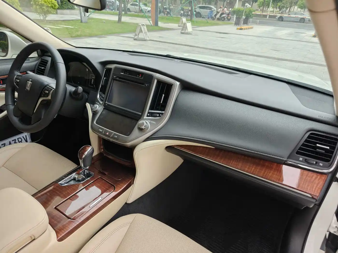 Toyota Crown 2015 2.0T Fashion фото 18