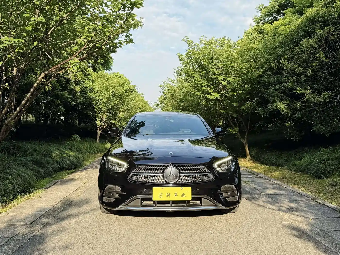 Mercedes-Benz E-Class 2021 E 300 L Sport Fashion фото 2