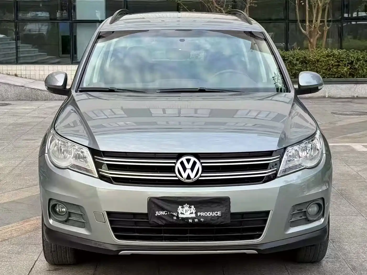 Volkswagen Tiguan 2010 1.8TSI Automatic 2WD Urban фото 2