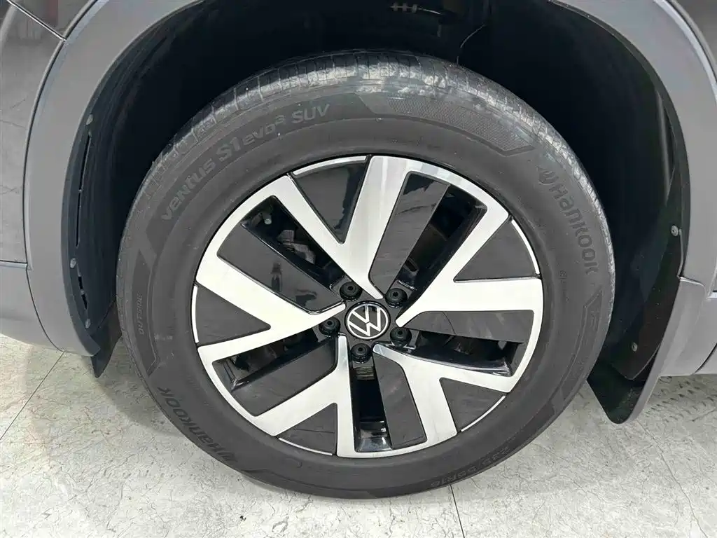 Volkswagen Tayron 2023 280TSI 2WD Luxury Plus Advanced Edition фото 20