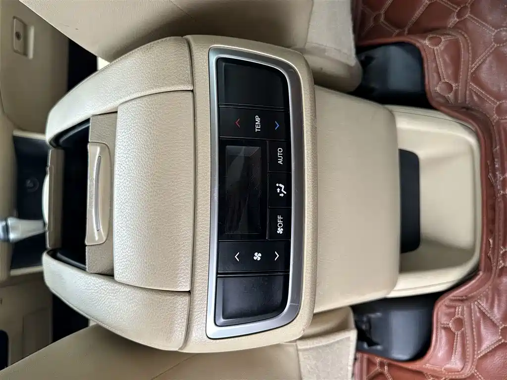 Toyota Highlander 2015 2.0T AWD Luxury Edition 7-seater фото 13