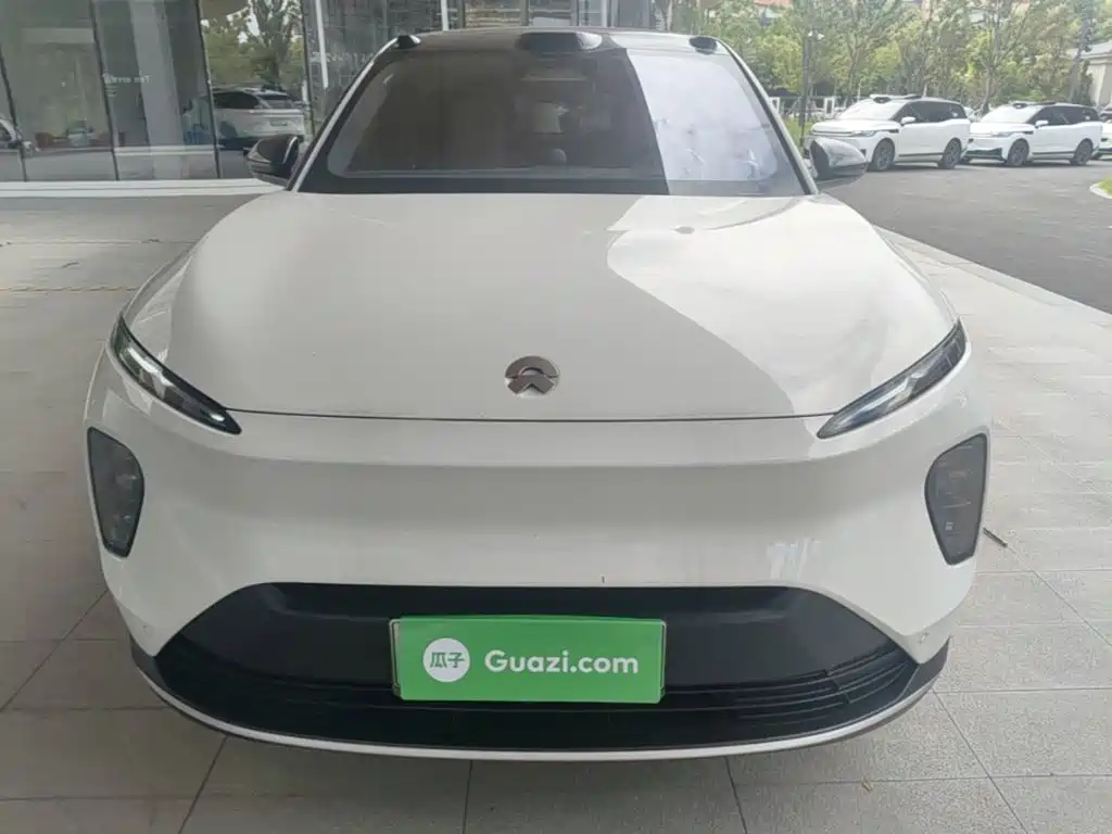 Фото 3 - NIO ES8