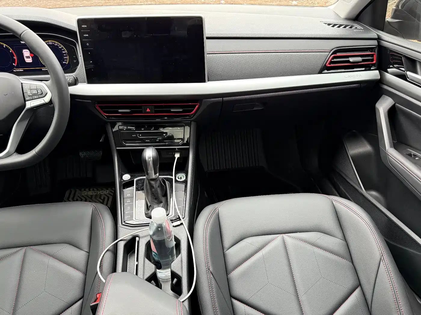 Volkswagen Lavida 2026 300TSI DSG Starlight Leading Edition фото 13