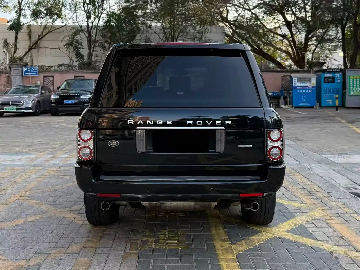 Land Rover Range Rover 2011 5.0 SC V8 Ultimate Edition фото 10