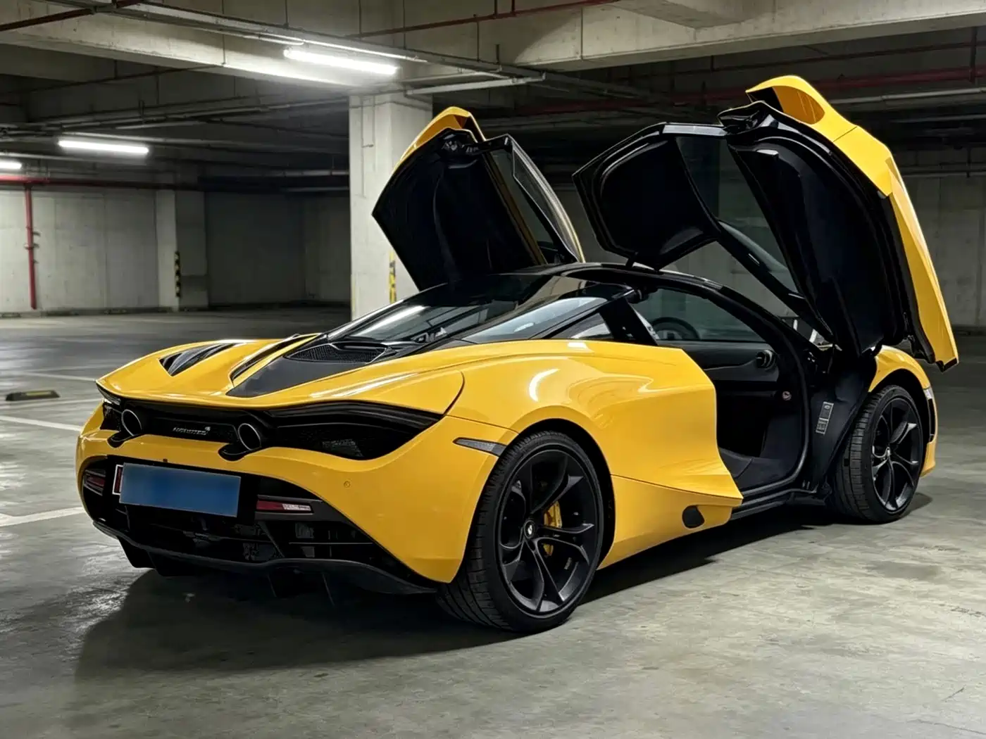 MCLAREN 720S
