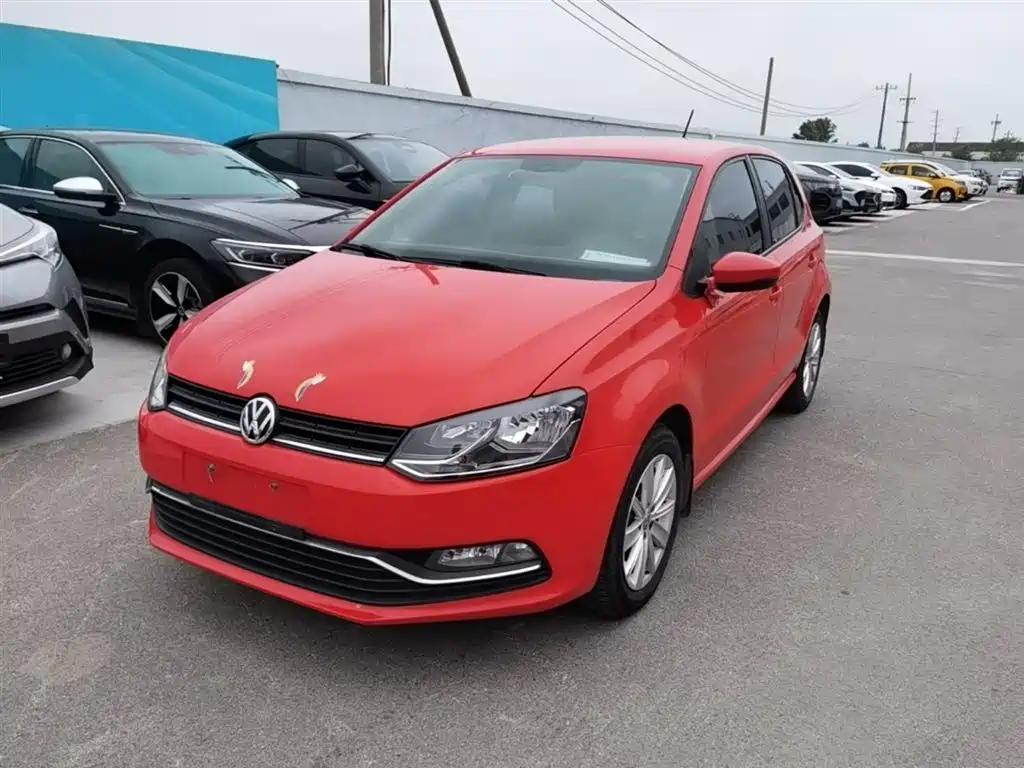 Volkswagen Polo 2014 1.6L Automatic Comfort Edition фото 2
