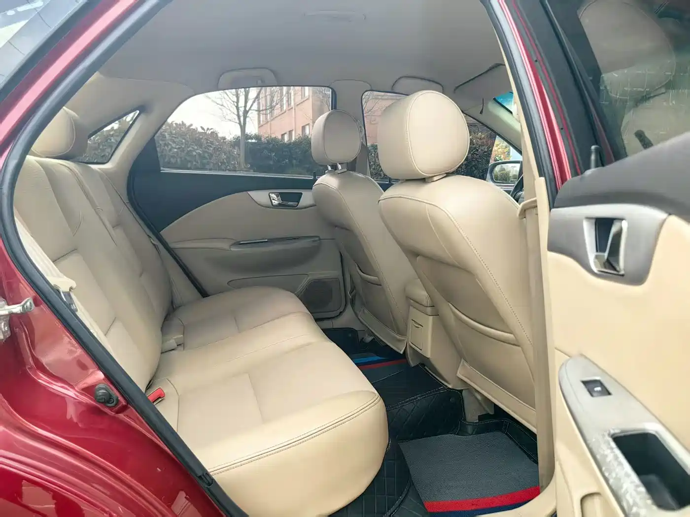 Buick Excelle 2011 1.6LX-AT фото 16