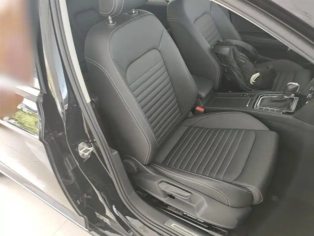 Volkswagen Magotan 2023 2 Million Units Commemorative Edition 280TSI DSG Comfort фото 25