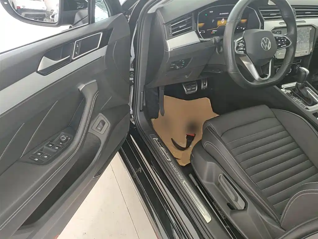 Volkswagen Magotan 2023 2 Million Units Commemorative Edition 280TSI DSG Comfort фото 16