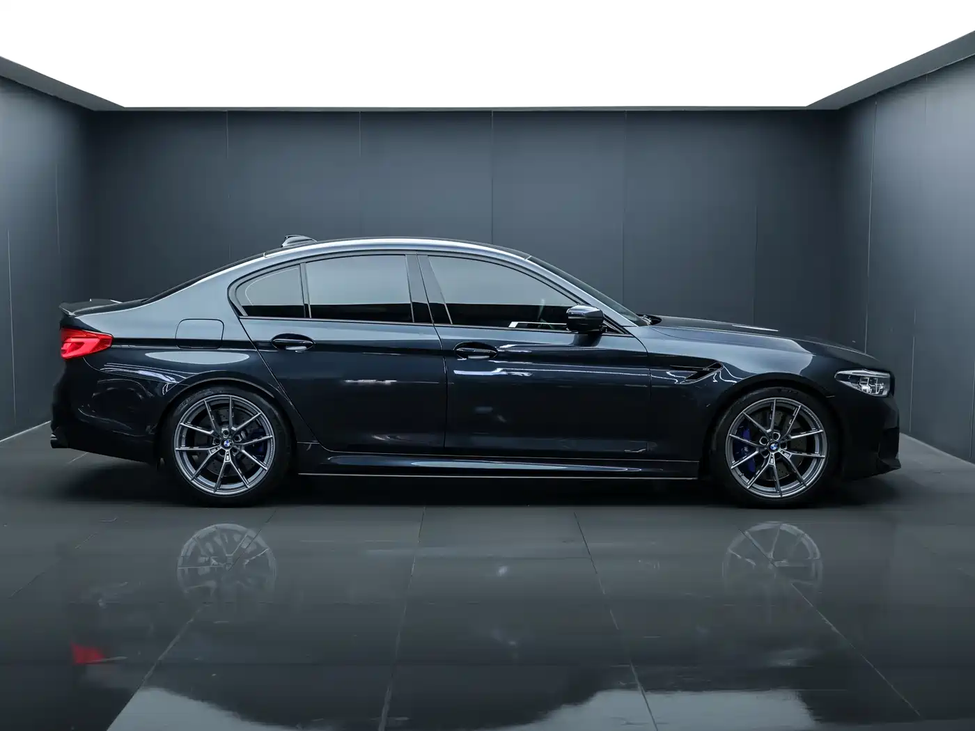 BMW M5 2018 M5 фото 4