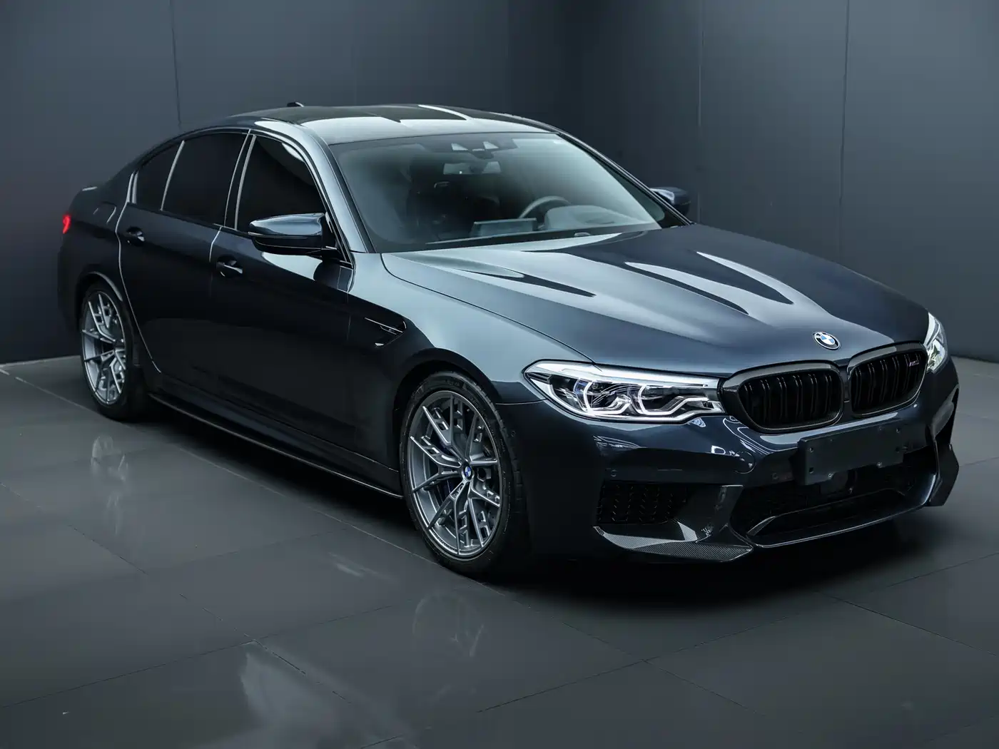 BMW M5 2018 M5 фото 3