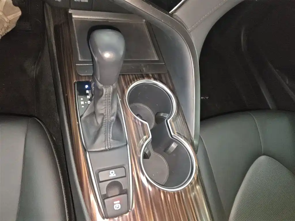 Toyota Camry 2019 2.0G Luxury Edition China VI фото 14