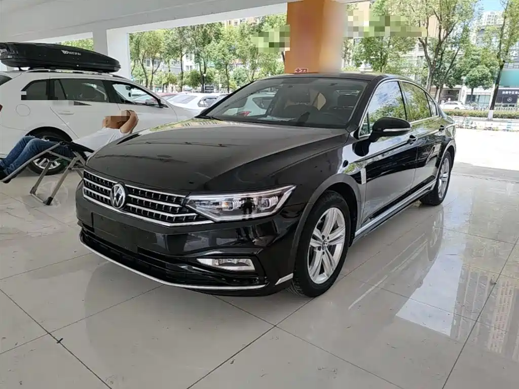 Volkswagen Magotan 2023 2 Million Units Commemorative Edition 280TSI DSG Comfort фото 2