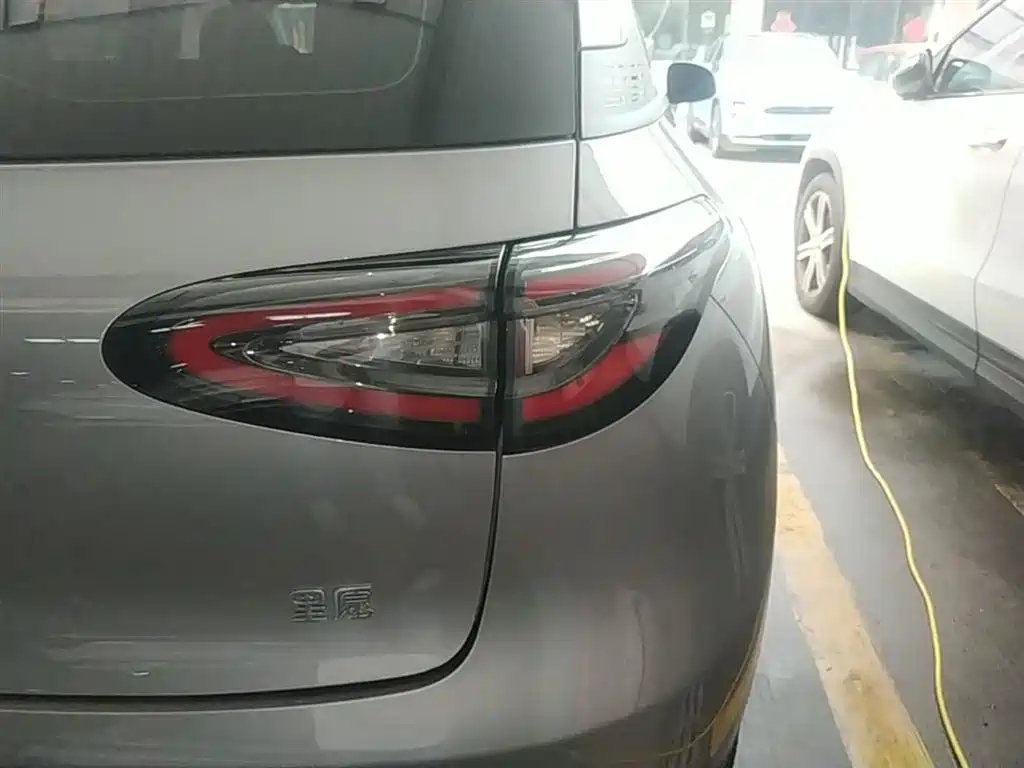 Geely Galaxy Starry Wish 2026 Edition 310km Youth Version фото 8