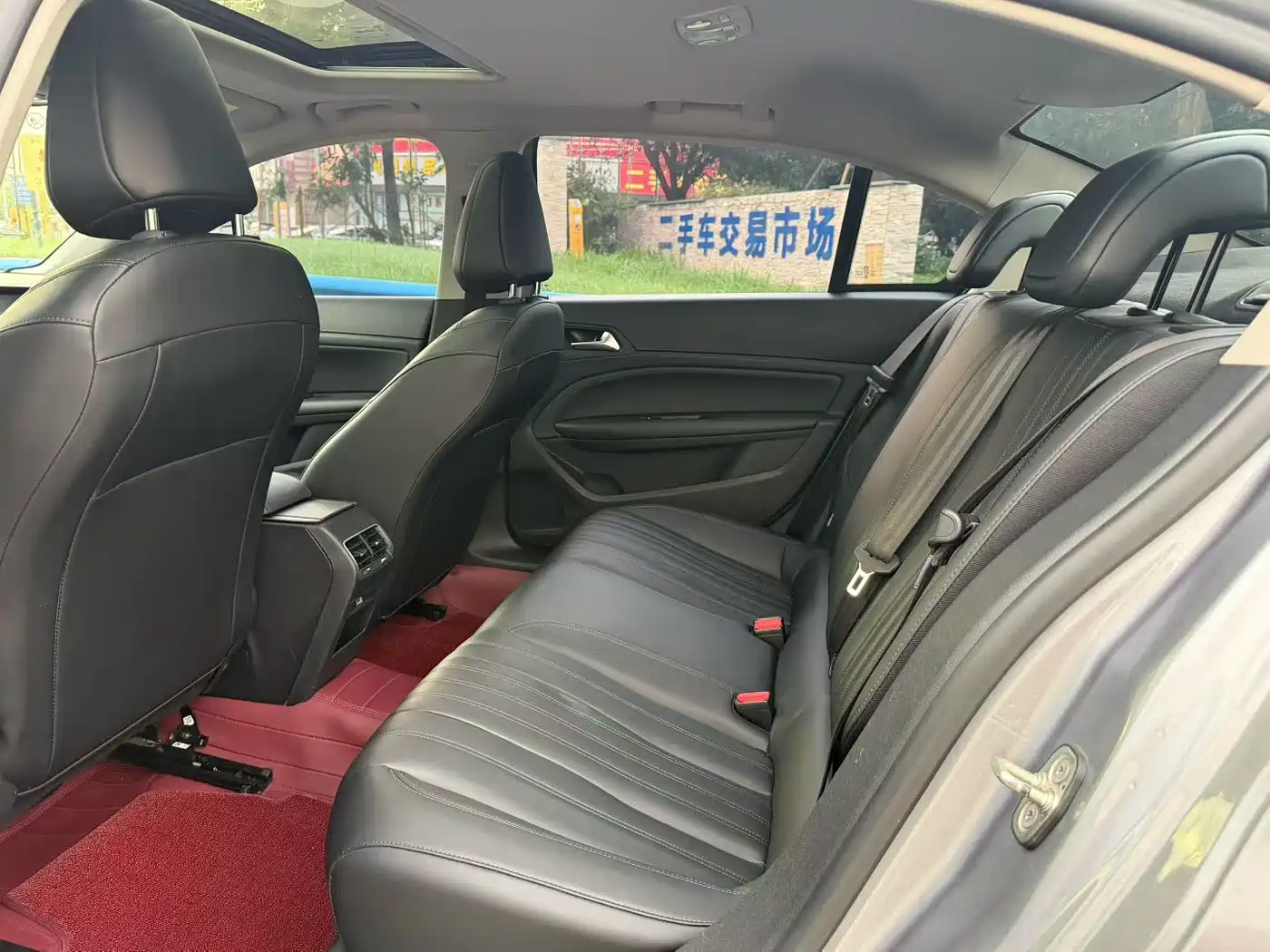 Peugeot 408 2022 2022 1.6T Light Chaser Edition