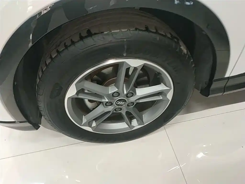 Audi Q3 2021 35 TFSI Progressive Elegance фото 23