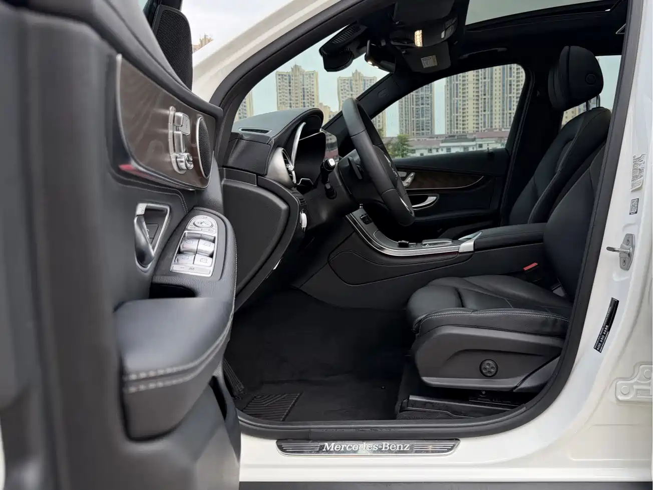 Mercedes-Benz GLC 2020 GLC 300 L 4MATIC Dynamic фото 10