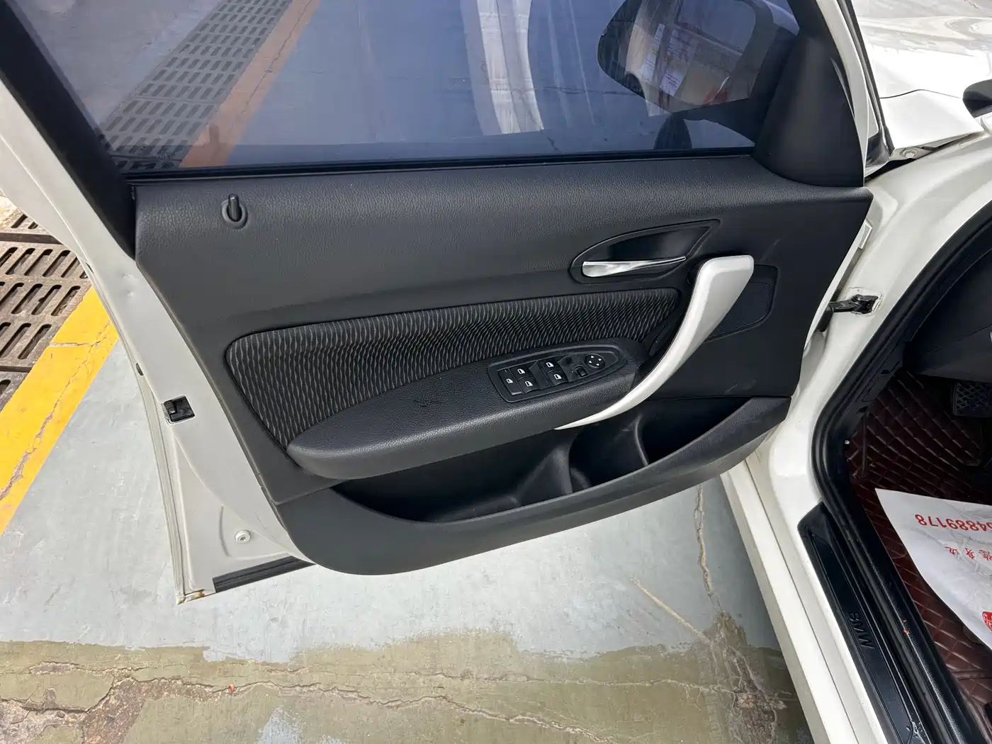 BMW 1 Series (Import) 2012 116i Urban Edition фото 6