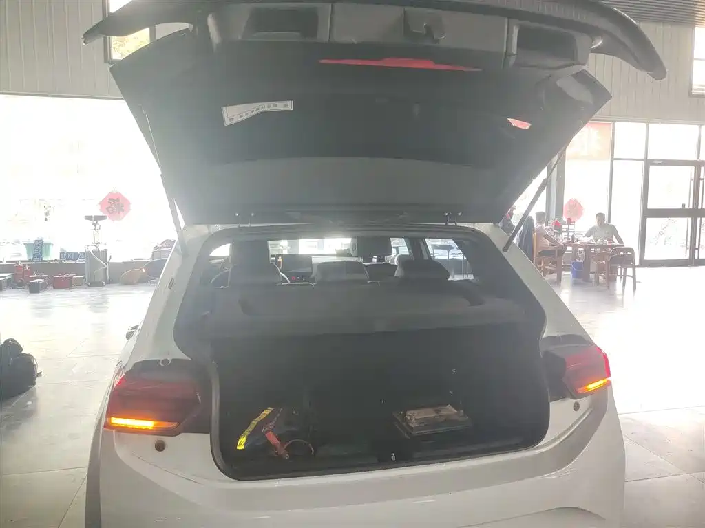 Volkswagen ID.3 2023 Upgraded Pure Intelligence Edition фото 19