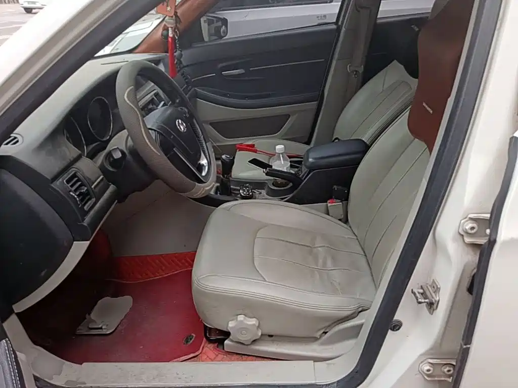 BAIC Senova D50 2016 2016 1.5L Manual Elite