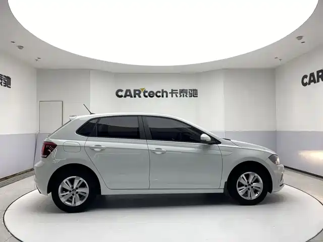 Volkswagen Polo 2023 Plus 1.5L Automatic Panorama Enjoyment Edition — фото 4