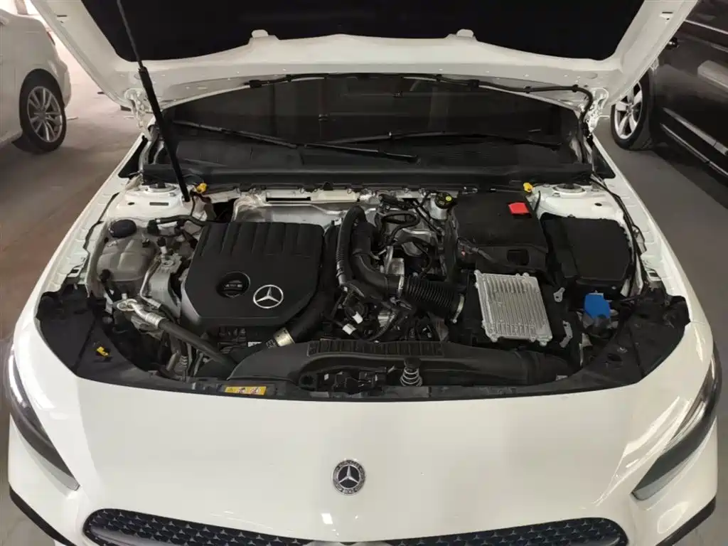 Mercedes-Benz A-Class 2022 Facelift III A 200 L Sport Sedan Fashion фото 20
