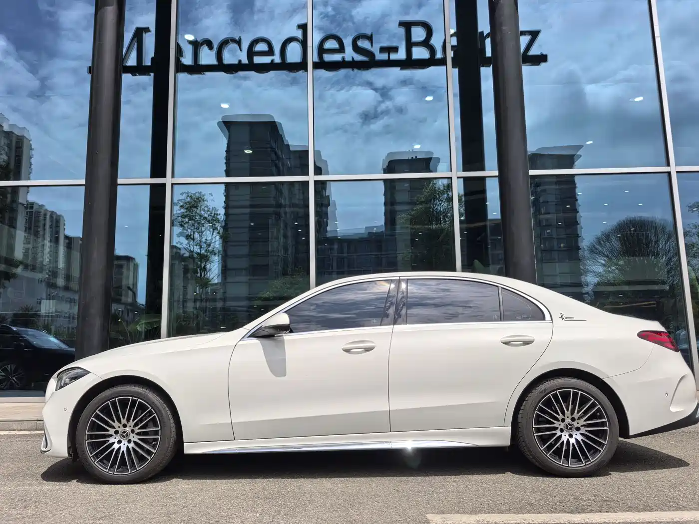 Mercedes-Benz C-Class 2024 C 260 L Sport фото 6
