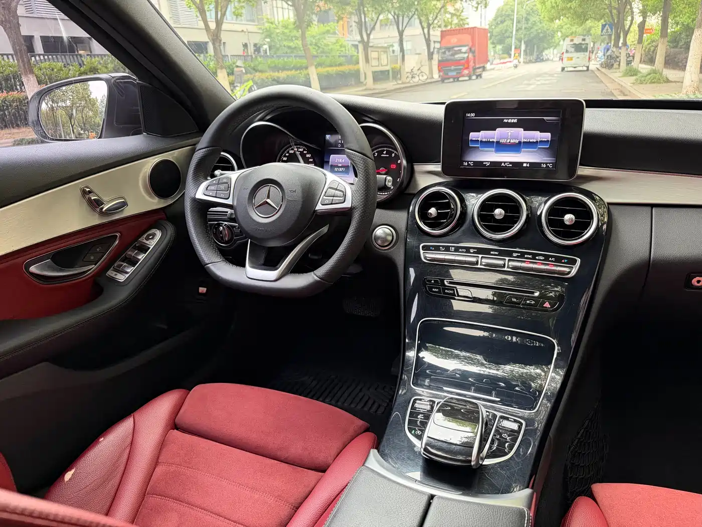 Mercedes-Benz C-Class 2017 C 200 Sport фото 12