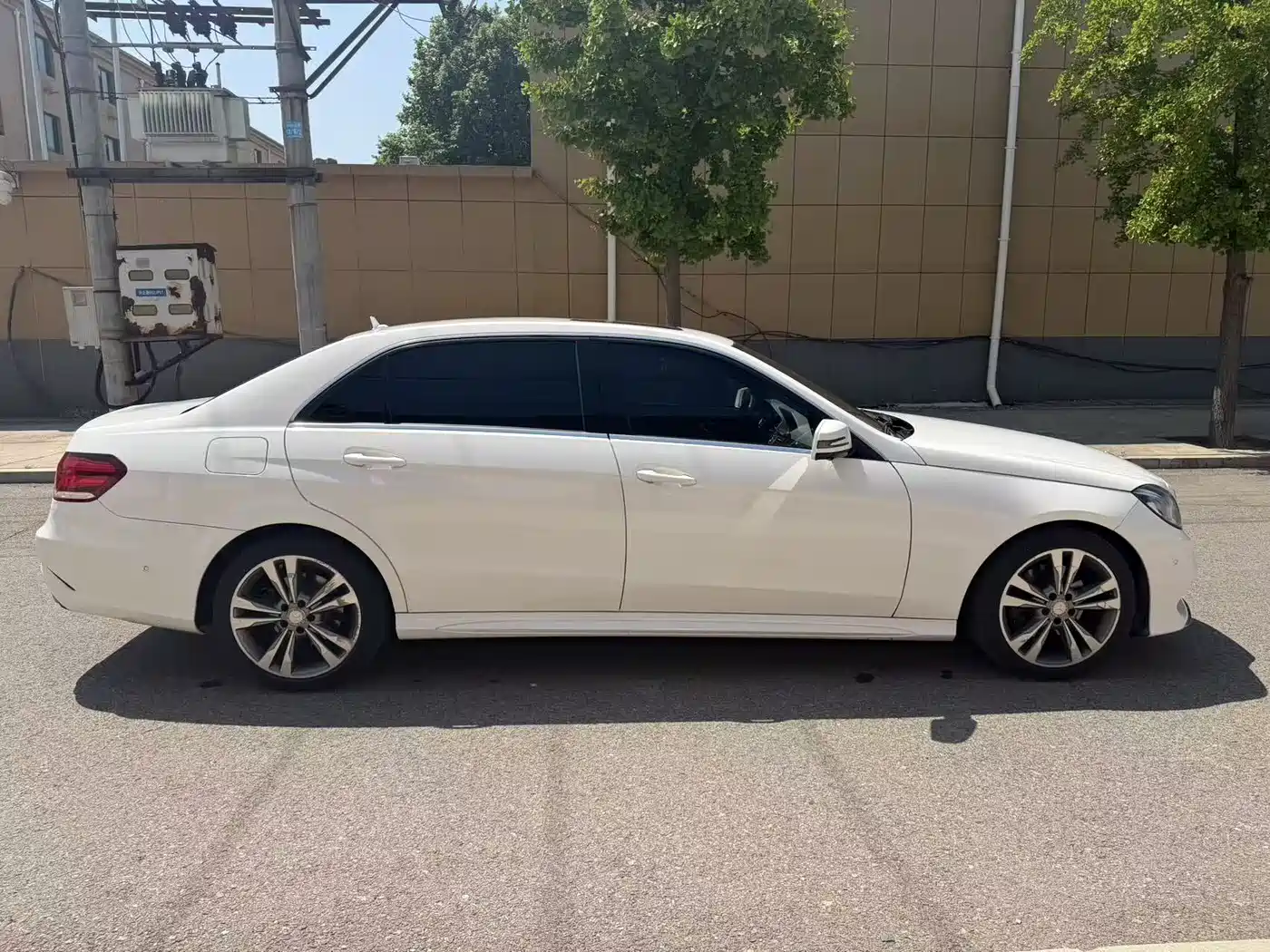 Mercedes-Benz E-Class 2015 E 260 L Sport фото 7