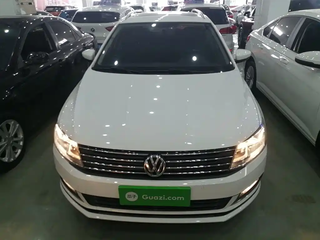 Volkswagen Lavida Tour 2017 230TSI DSG Comfort Edition фото 3