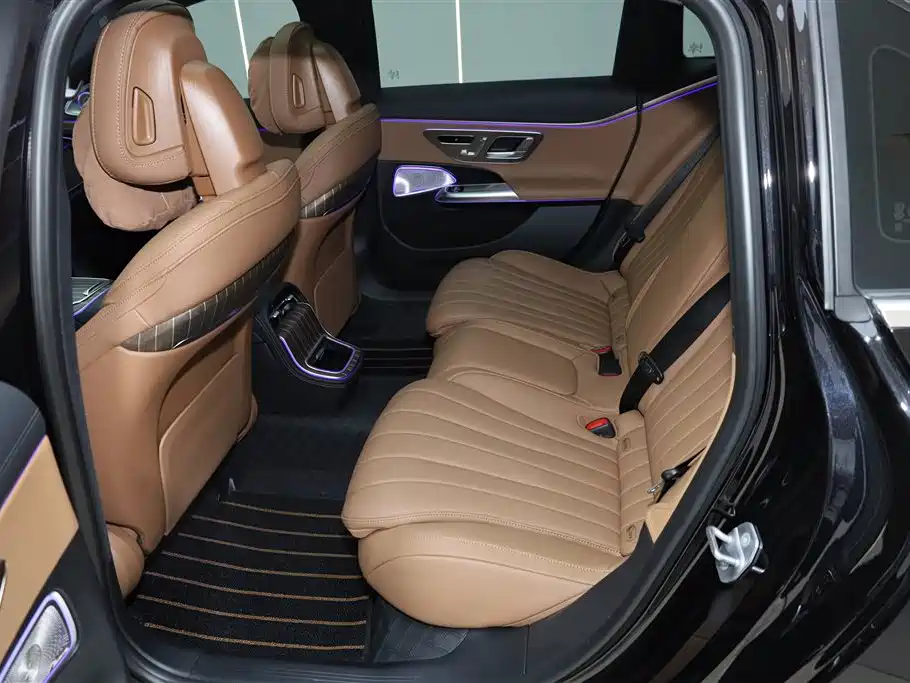 Mercedes-Benz E-Class 2024 Model E 300 L Luxury фото 19