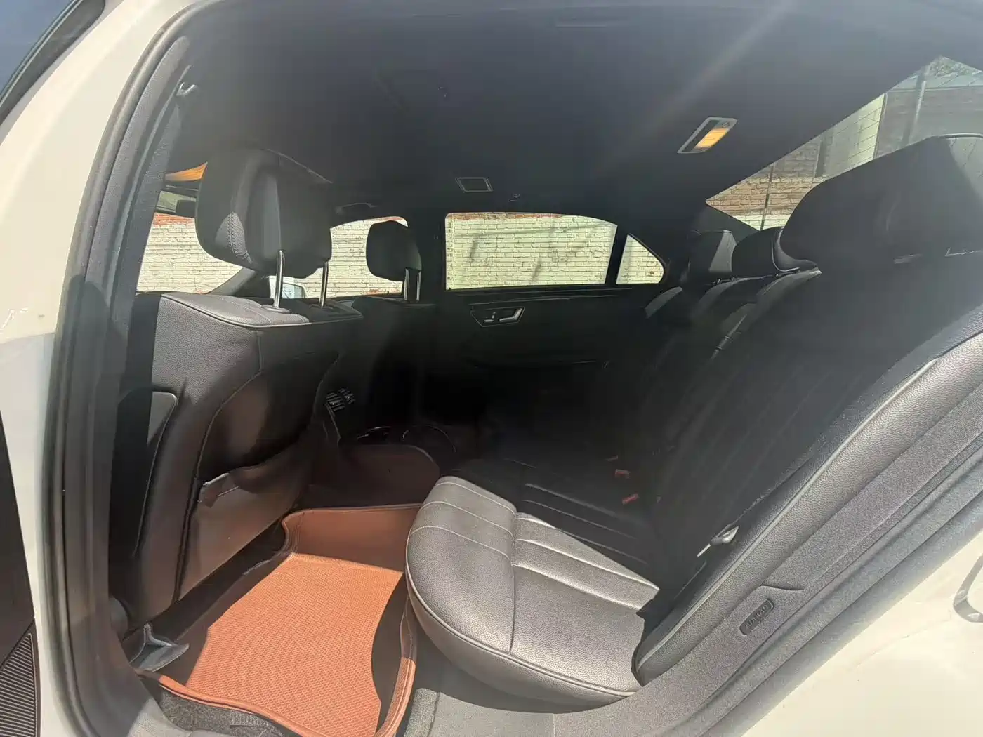 Mercedes-Benz E-Class 2015 E 260 L Sport фото 12