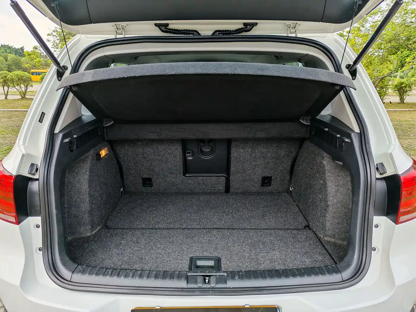 Volkswagen Tiguan 2015 1.8TSI Automatic 2WD Trendline фото 16