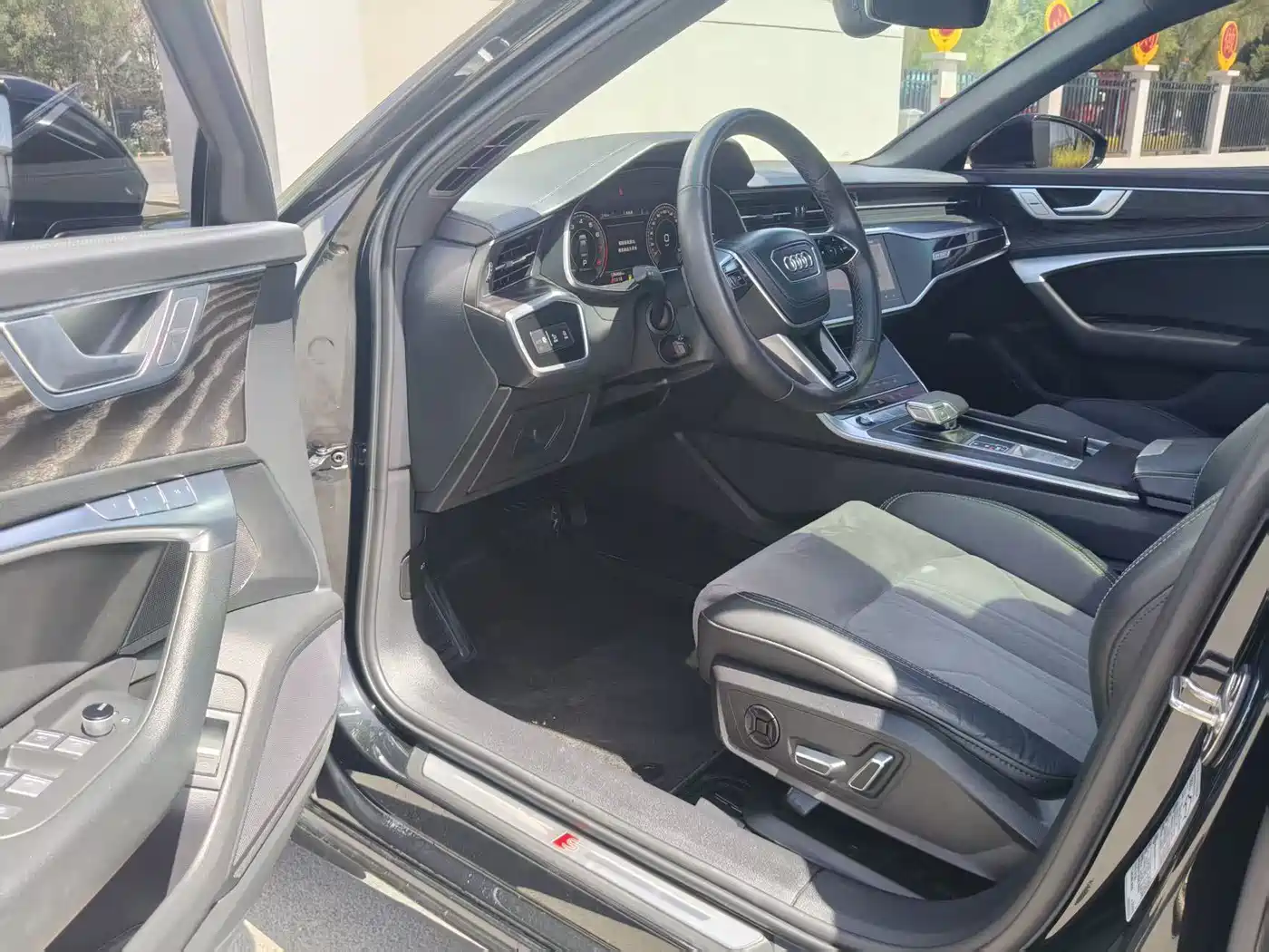 Audi A6L 2024 45 TFSI quattro Premium Dynamic фото 4