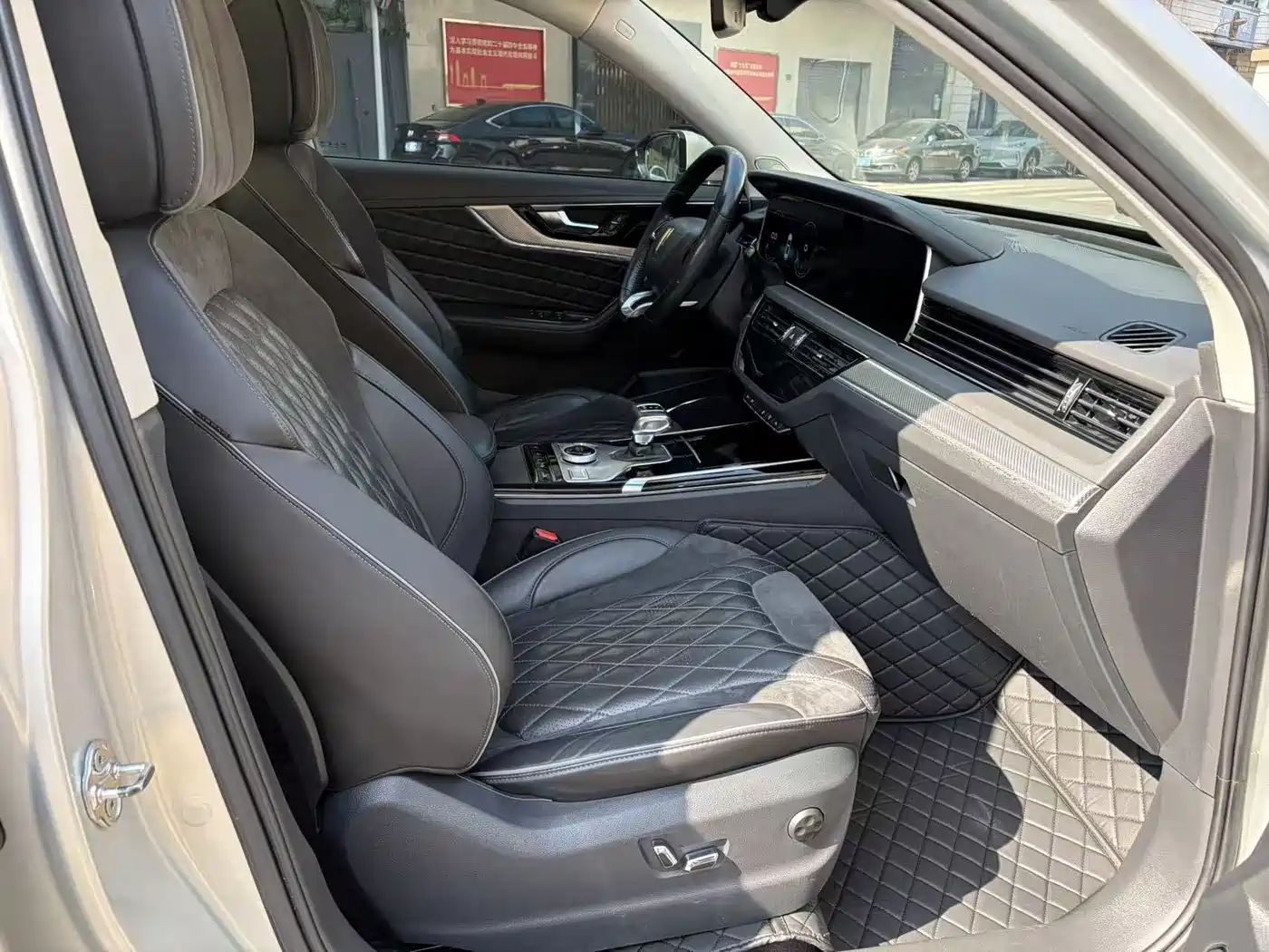 Hongqi HS5 2019 2.0T Smart Connect Enjoy 4WD Edition фото 11