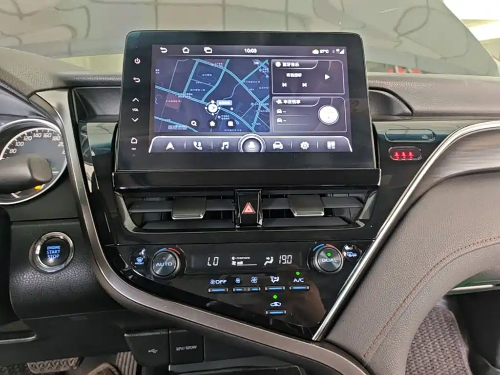 Photo 13 - Toyota Camry
