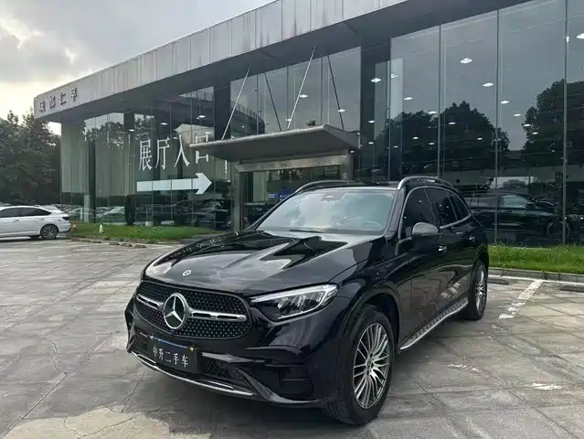 Mercedes-Benz GLC 2023 GLC 300 L 4MATIC Dynamic 7-Seater — фото 4