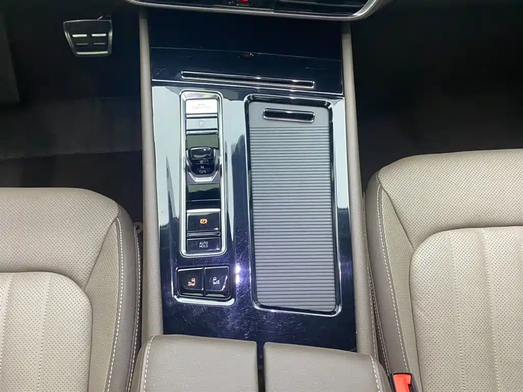 Volkswagen Viloran 2023 Facelift 380TSI Prestige Edition фото 21