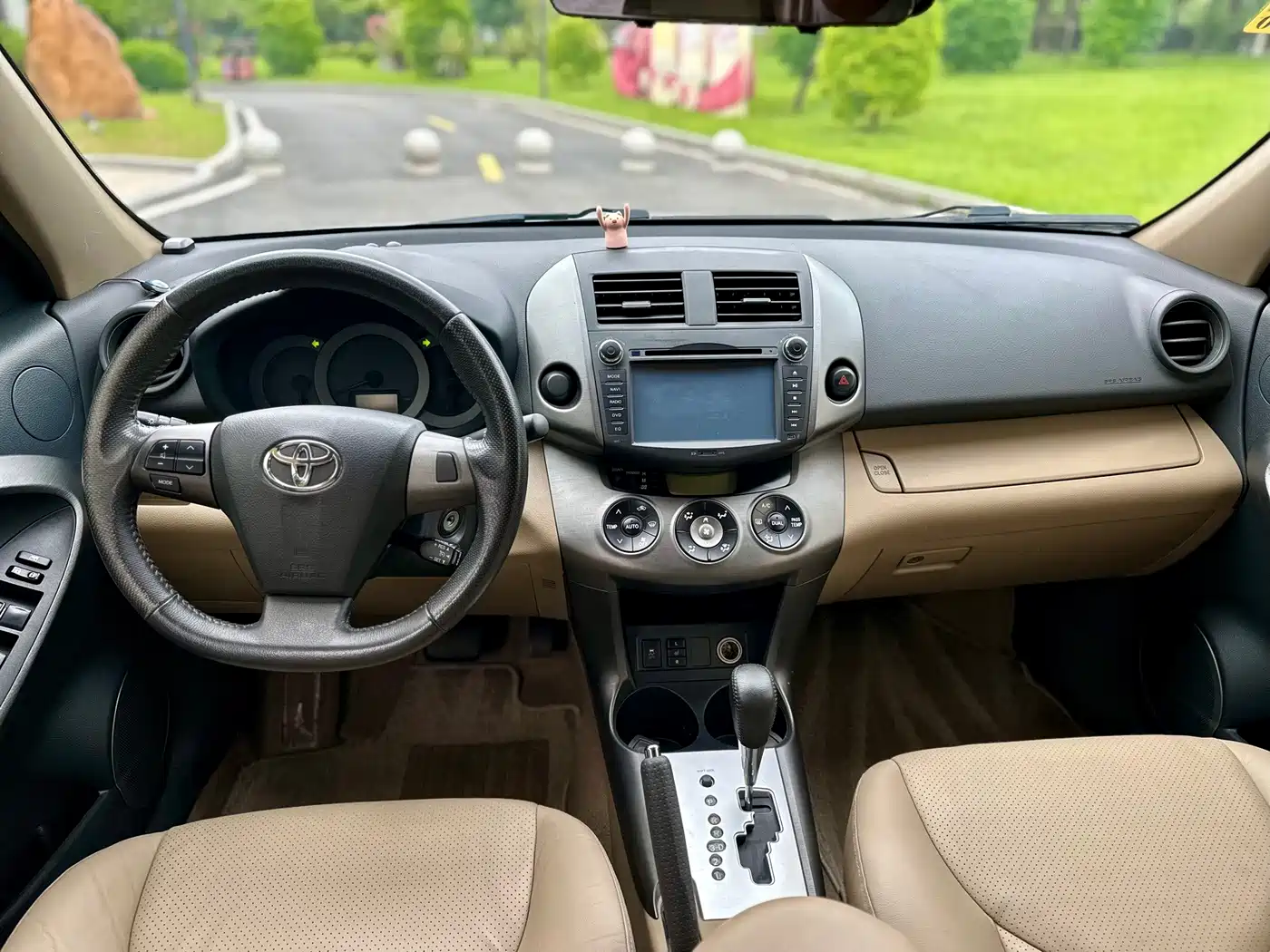 Фото 9 - Toyota RAV4 (Import)