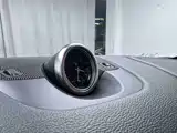 Photo 16 - Maserati Levante