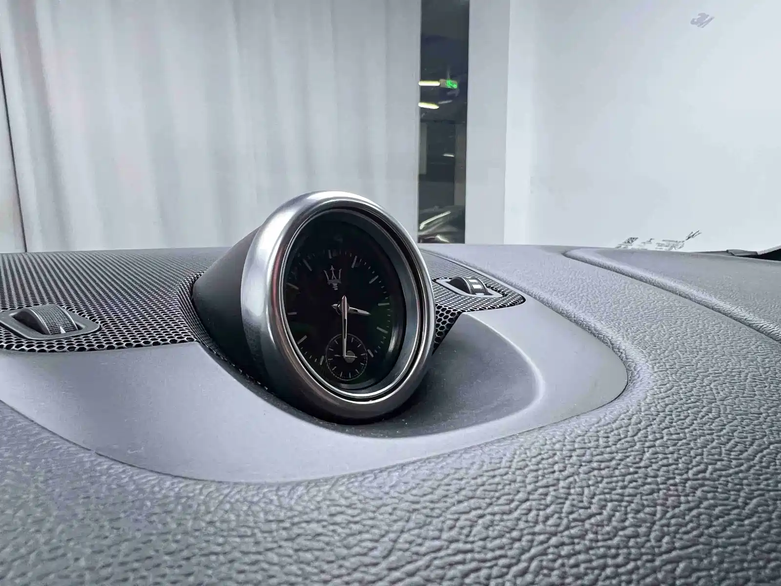 Photo 16 - Maserati Levante
