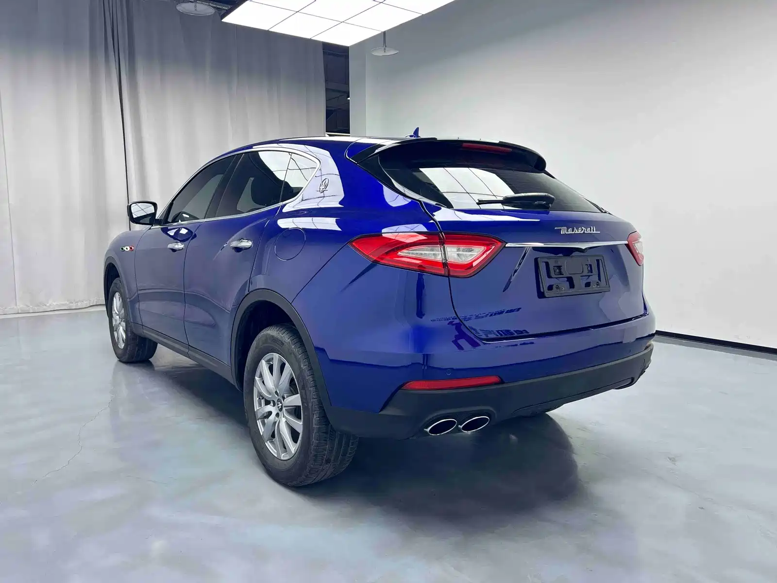 Photo 18 - Maserati Levante