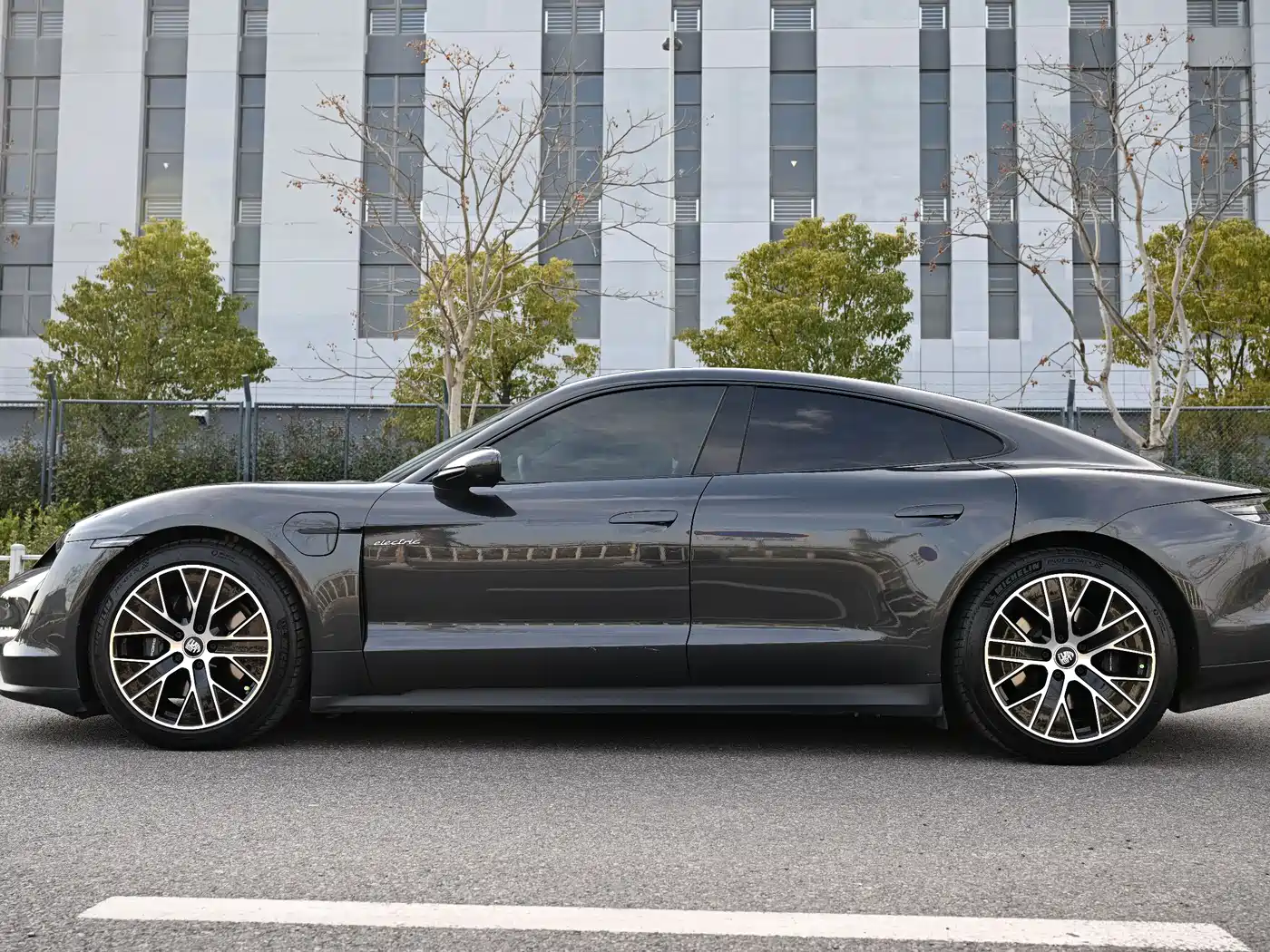Porsche Taycan 2022 Taycan фото 13