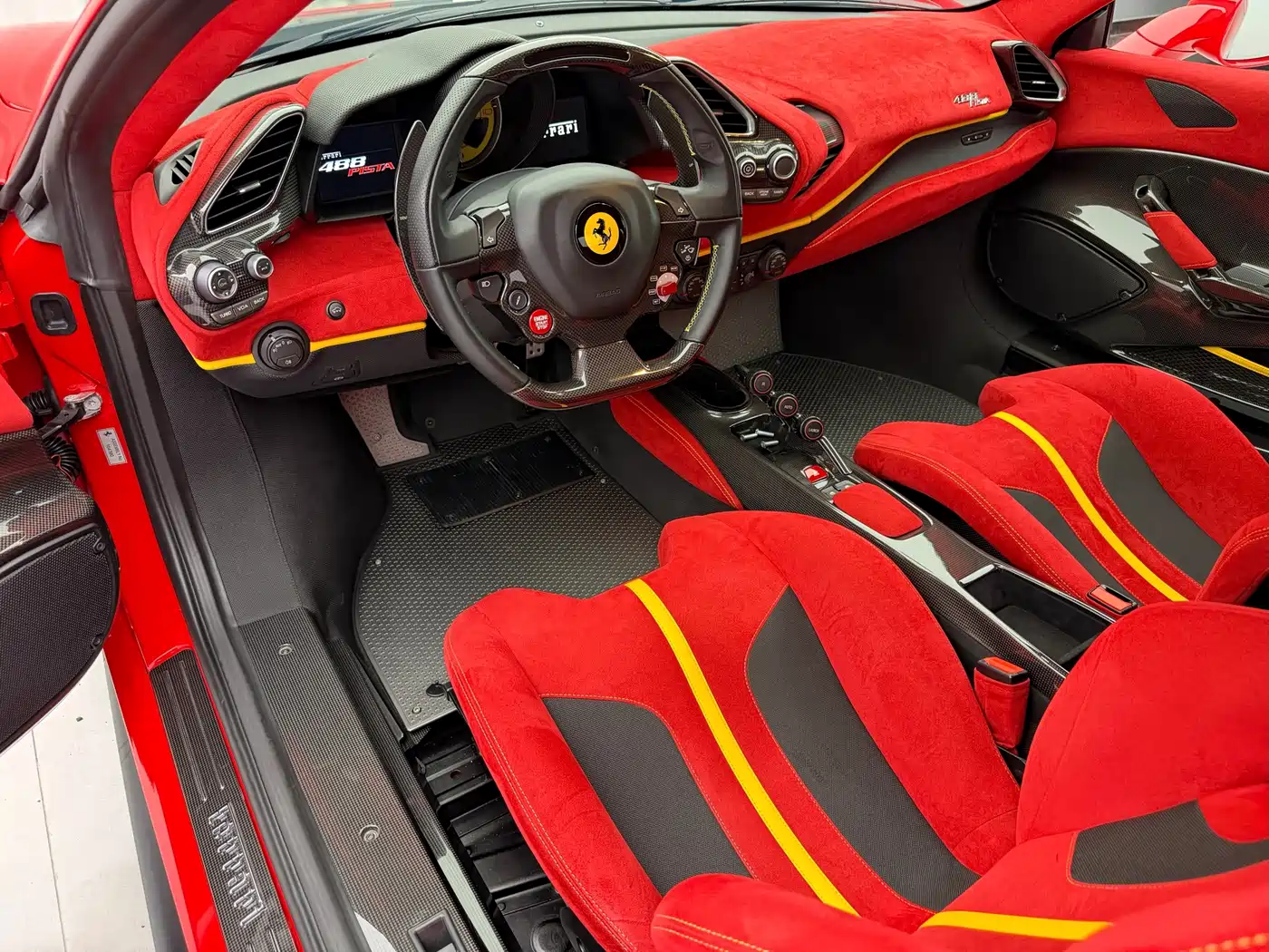 Ferrari 488 2019 2018 488 Pista