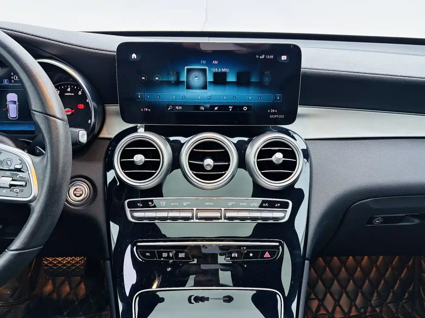 Mercedes-Benz GLC 2020 GLC 260 L 4MATIC Dynamic фото 11