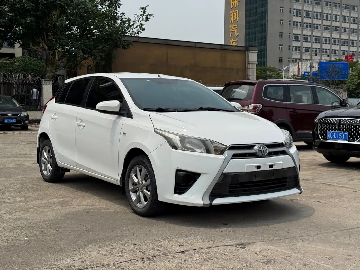 Toyota YARiS L Zhi Xuan 2015 1.5E Auto Charming Edition фото 3
