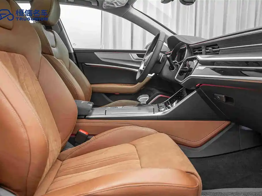 Audi A7L 2024 45 TFSI Luxury фото 15